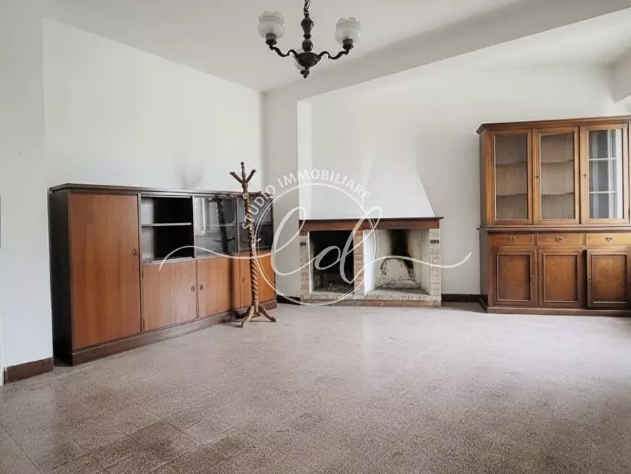 Immagine 10 di Quadrilocale in vendita  a Seravezza