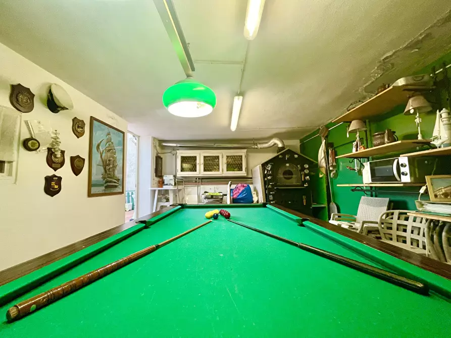 Immagine 79 di Porzione di casa in vendita  a Massarosa