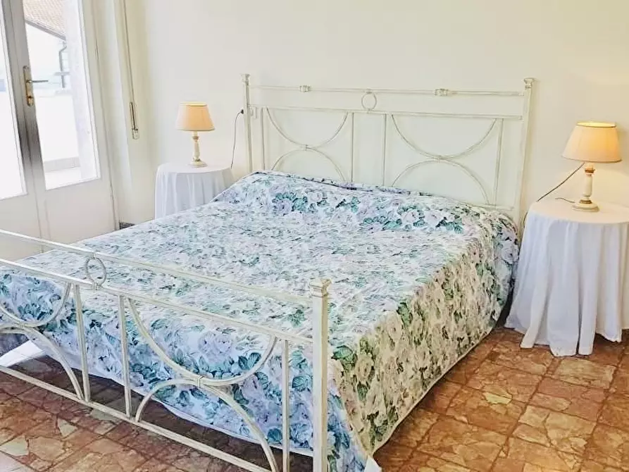 Immagine 23 di Villa in affitto  a Camaiore