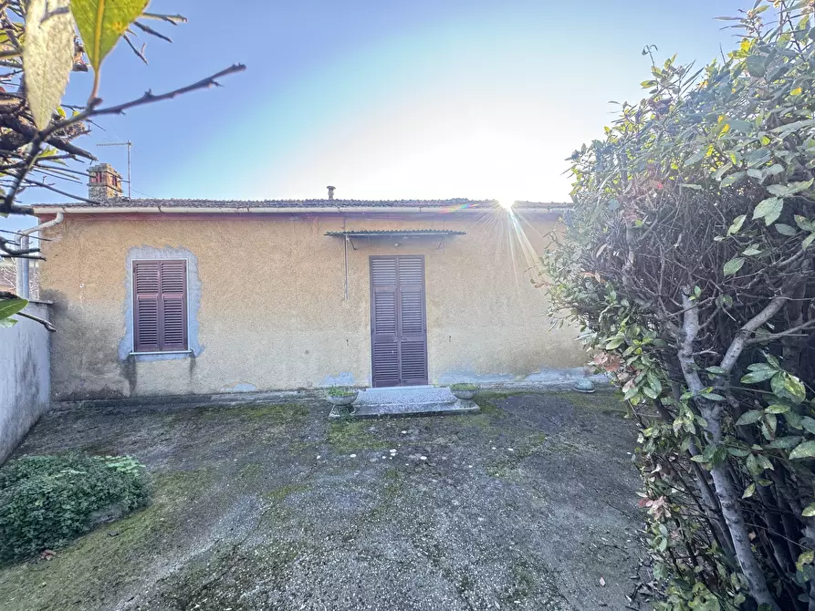 Immagine 3 di Casa indipendente in vendita  a Seravezza