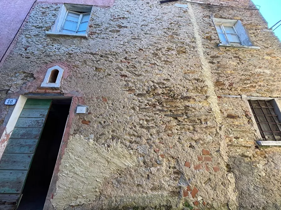 Immagine 32 di Terratetto in vendita  a Seravezza