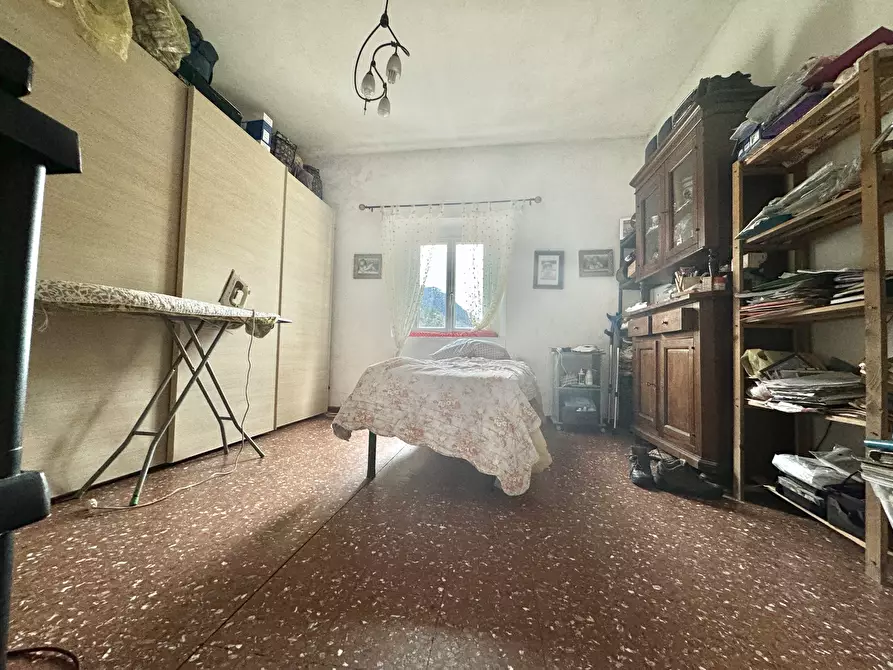 Immagine 15 di Quadrilocale in vendita  a Seravezza