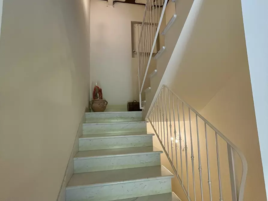 Immagine 7 di Porzione di casa in vendita  a Seravezza