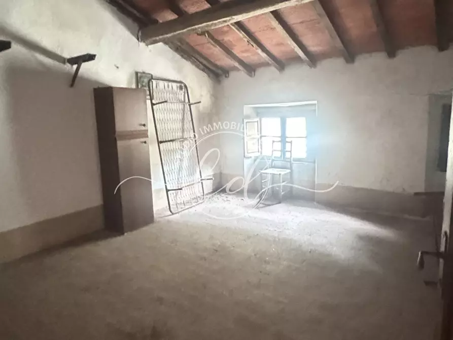 Immagine 54 di Porzione di casa in vendita  a Stazzema