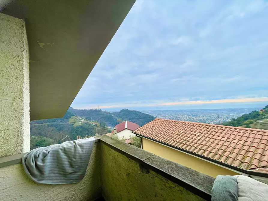 Immagine 32 di Casa indipendente in vendita  a Montignoso