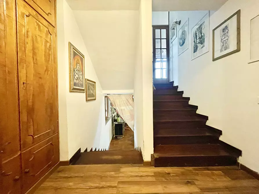 Immagine 14 di Casa indipendente in vendita  a Montignoso