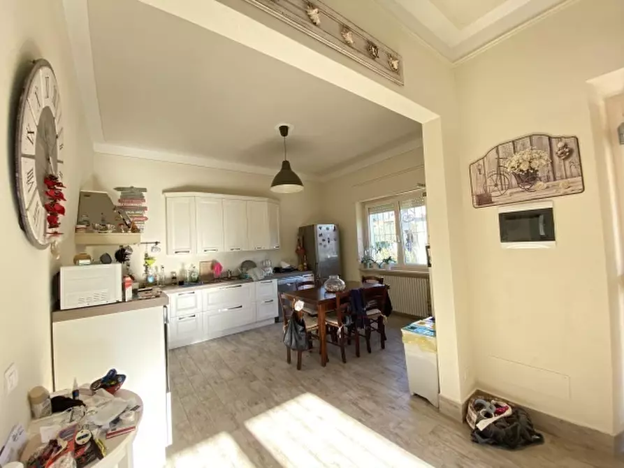 Immagine 2 di Casa indipendente in affitto  a Pietrasanta