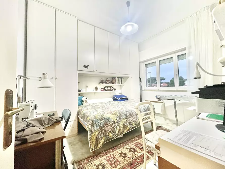 Immagine 14 di Quadrilocale in vendita  a Camaiore