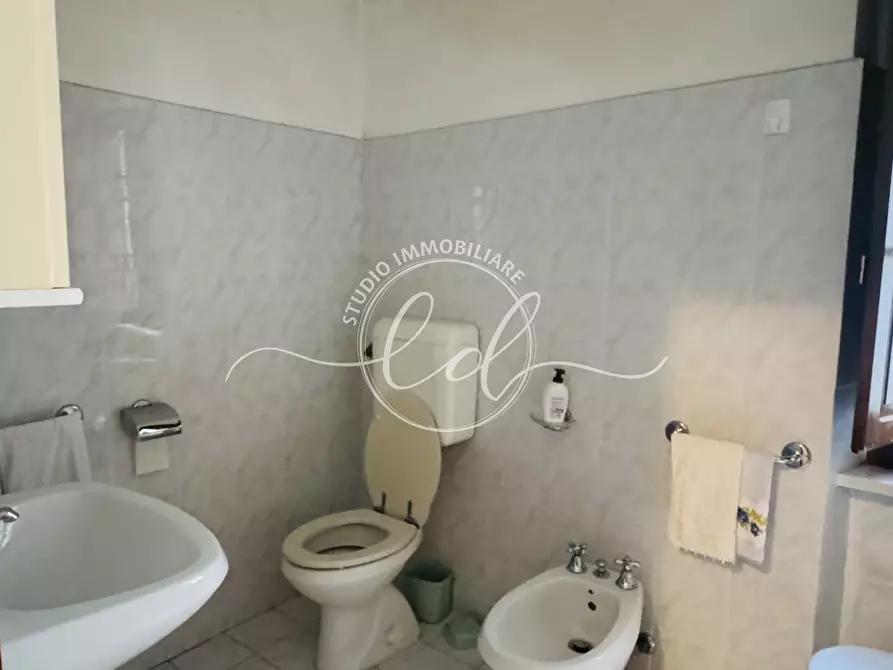 Immagine 46 di Terratetto in vendita  a Seravezza