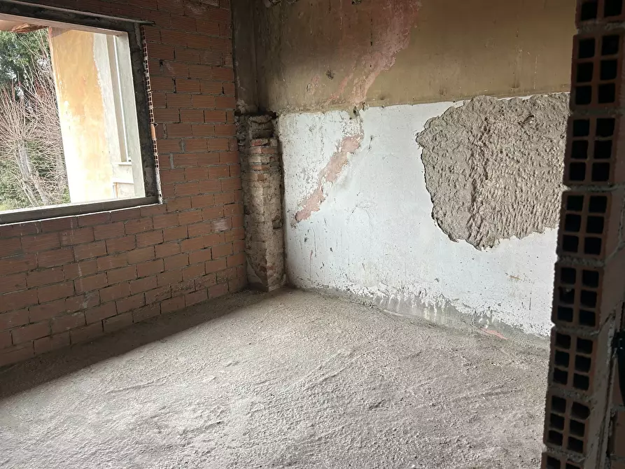 Immagine 4 di Porzione di casa in vendita  a Pietrasanta