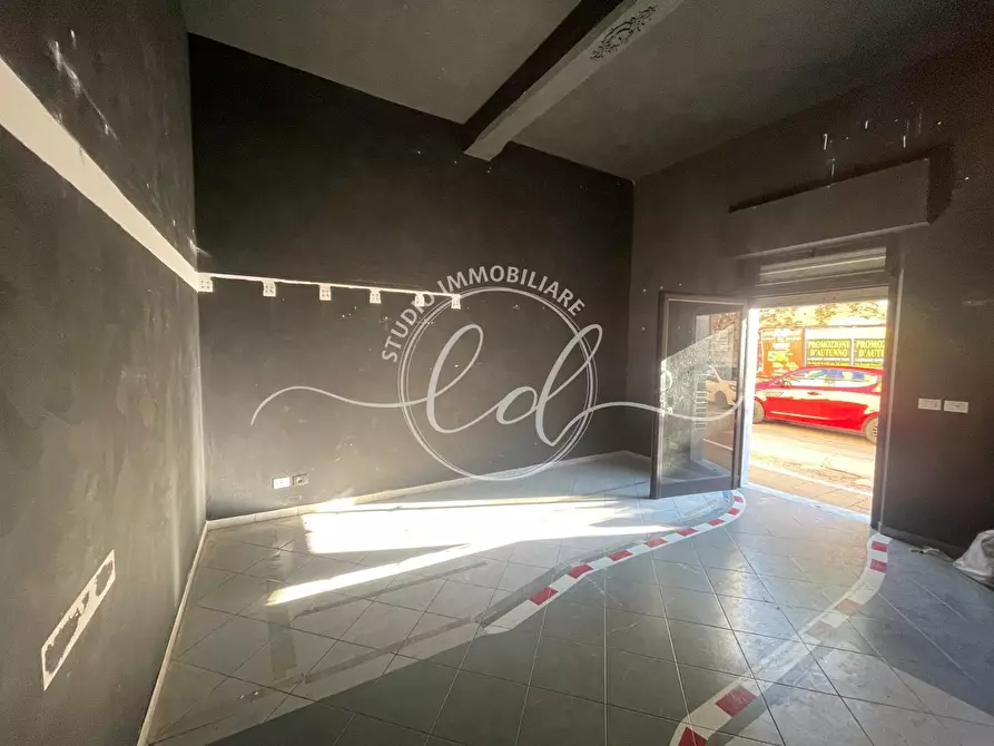 Immagine 7 di Capannone industriale in vendita  a Pietrasanta