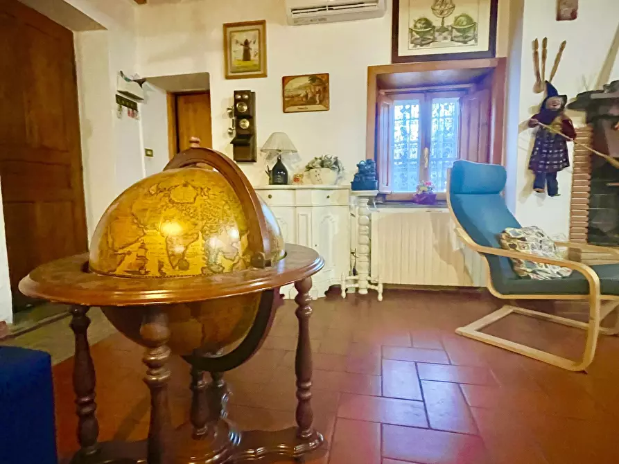 Immagine 8 di Porzione di casa in vendita  a Massarosa