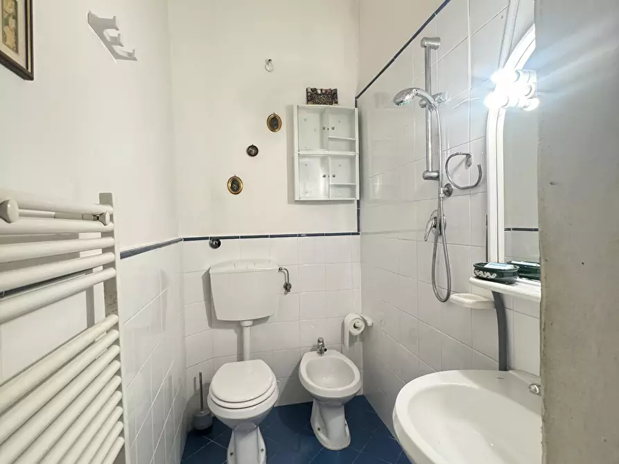 Immagine 20 di Quadrilocale in affitto  a Pietrasanta