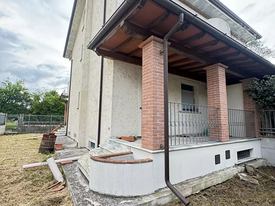 Immagine 61 di Porzione di casa in vendita  a Seravezza