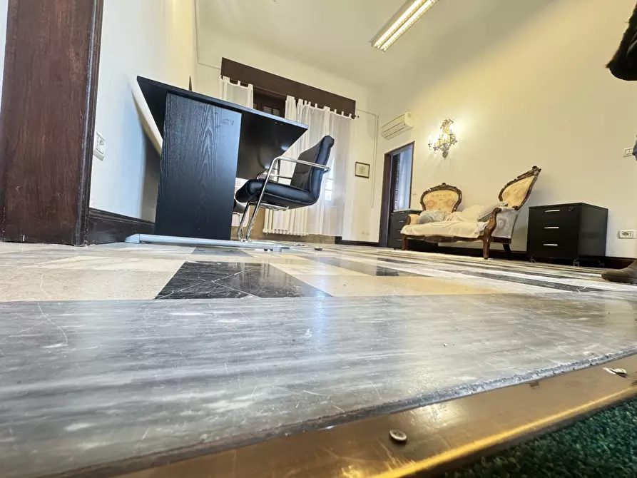 Immagine 54 di Rustico / casale in affitto  a Pietrasanta