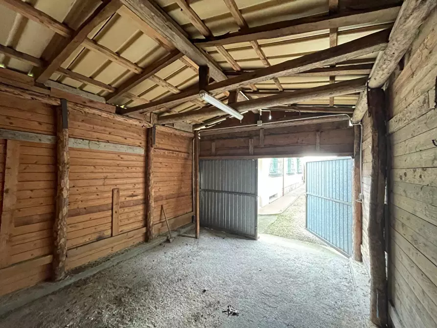 Immagine 47 di Casa indipendente in vendita  a Pietrasanta