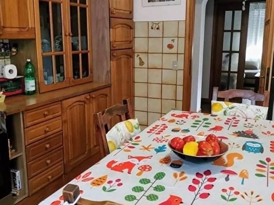 Immagine 4 di Casa indipendente in vendita  a Montignoso