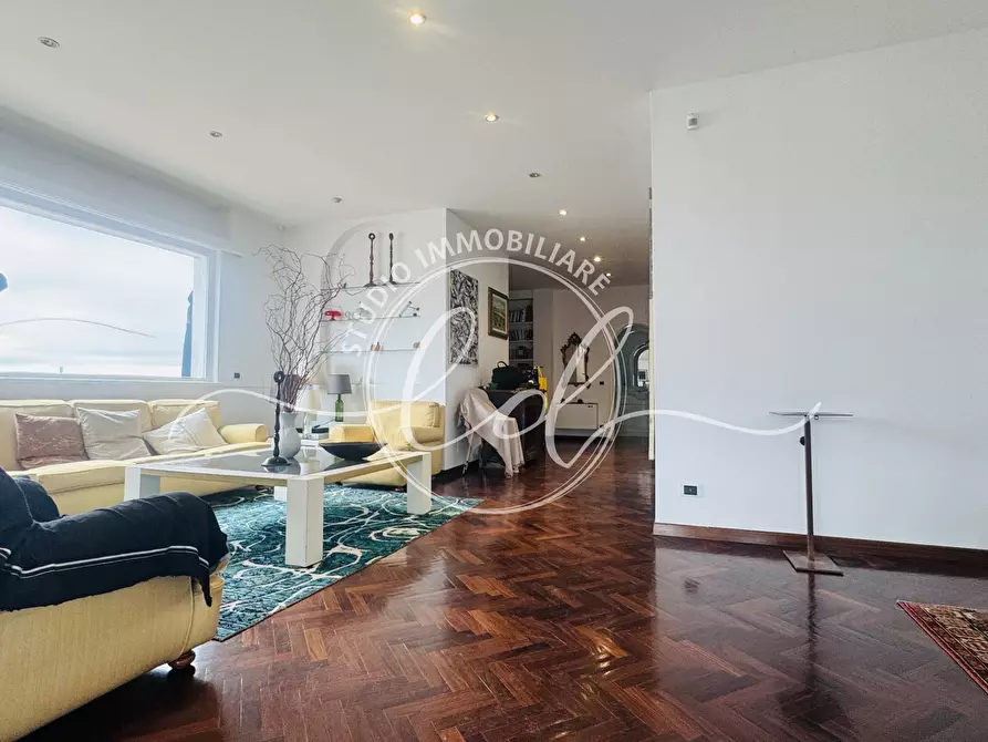 Immagine 26 di Attico in vendita  a Seravezza