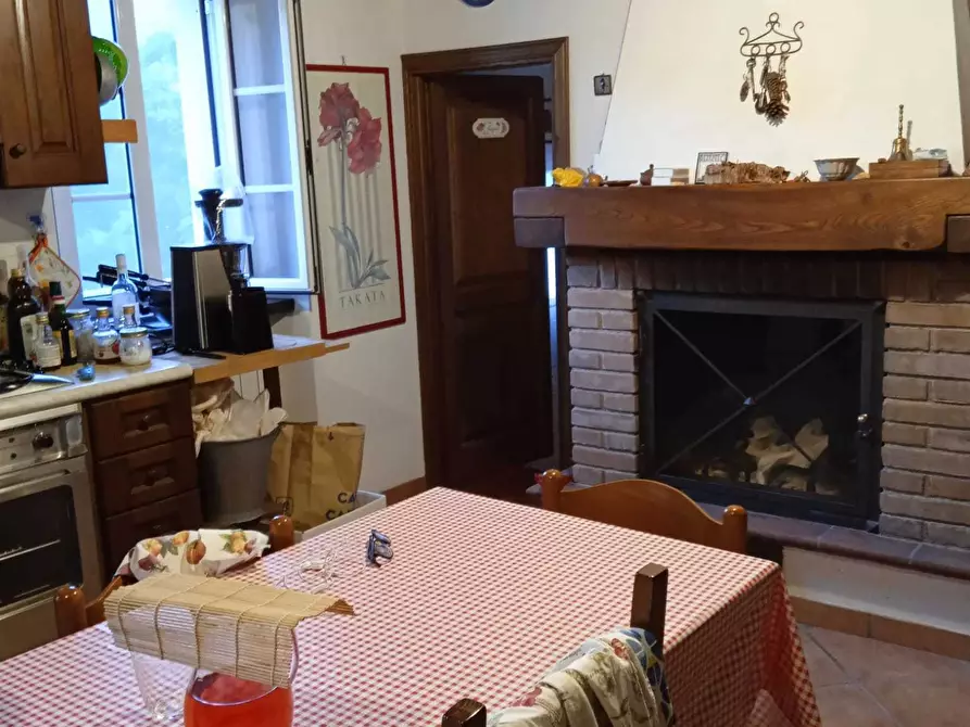 Immagine 59 di Porzione di casa in vendita  a Seravezza