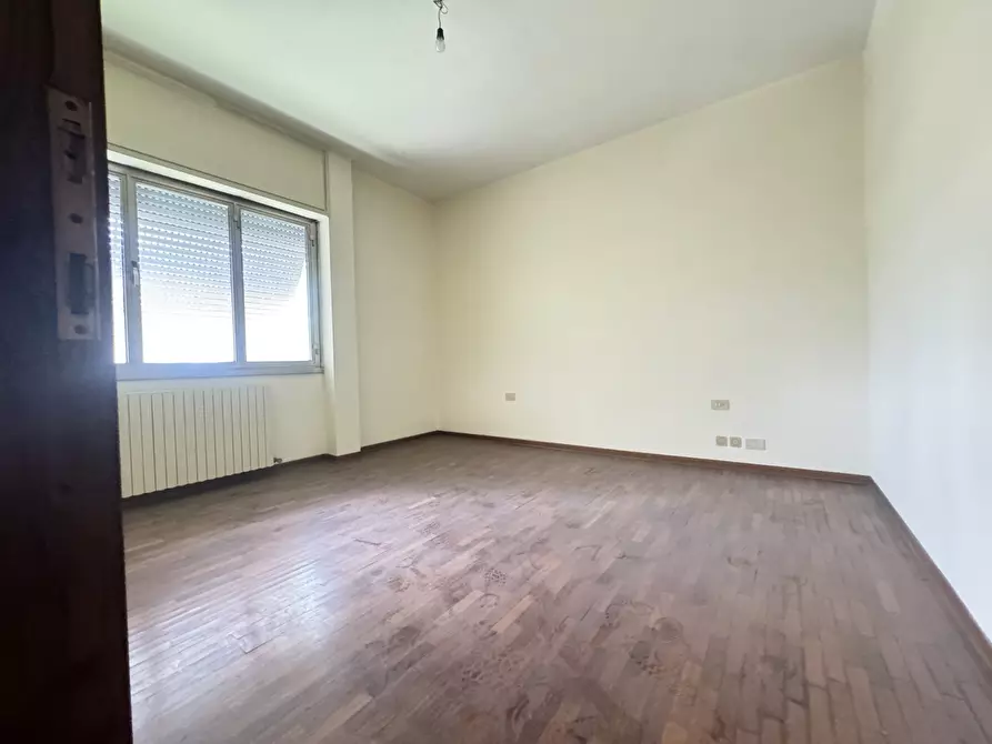 Immagine 71 di Porzione di casa in vendita  a Pietrasanta