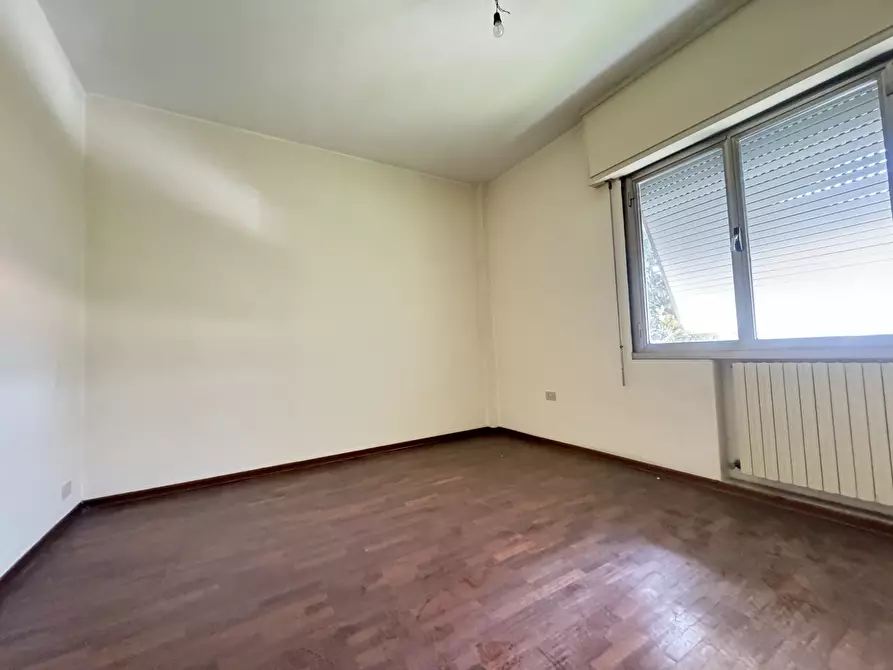 Immagine 69 di Porzione di casa in vendita  a Pietrasanta