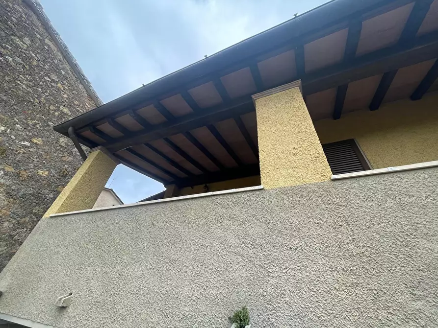 Immagine 61 di Porzione di casa in vendita  a Pietrasanta