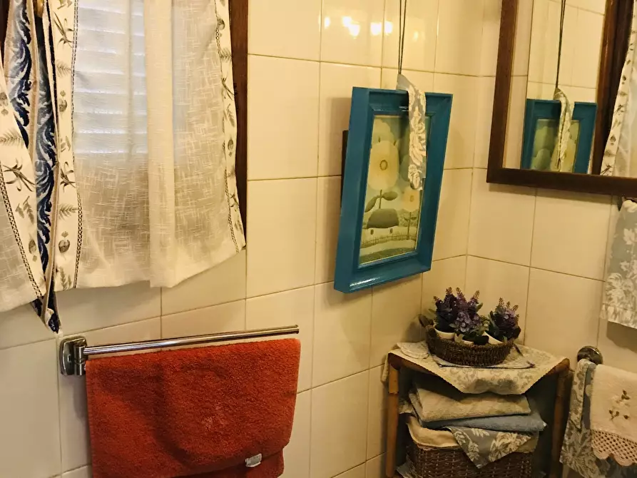 Immagine 17 di Porzione di casa in vendita  a Pietrasanta