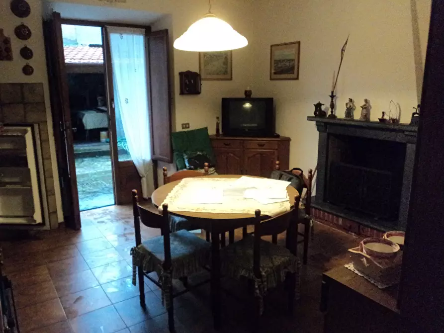 Immagine 23 di Porzione di casa in vendita  a Stazzema