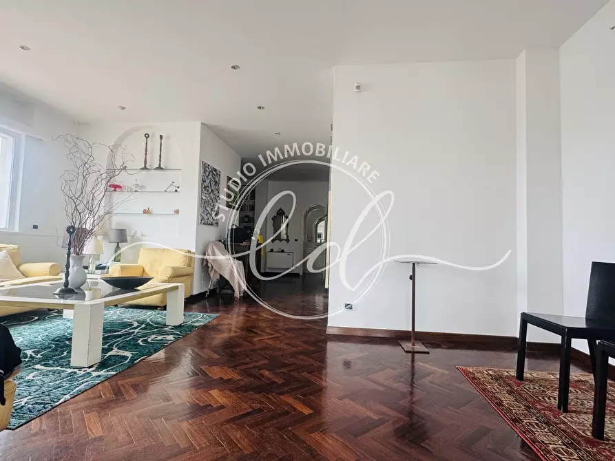 Immagine 25 di Attico in vendita  a Seravezza