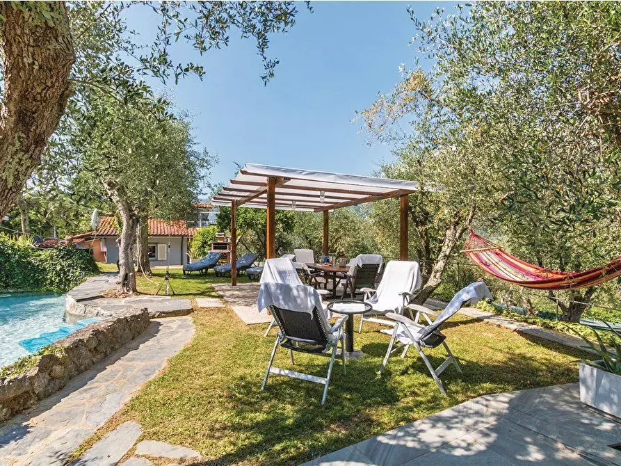 Immagine 5 di Casa indipendente in vendita  a Camaiore