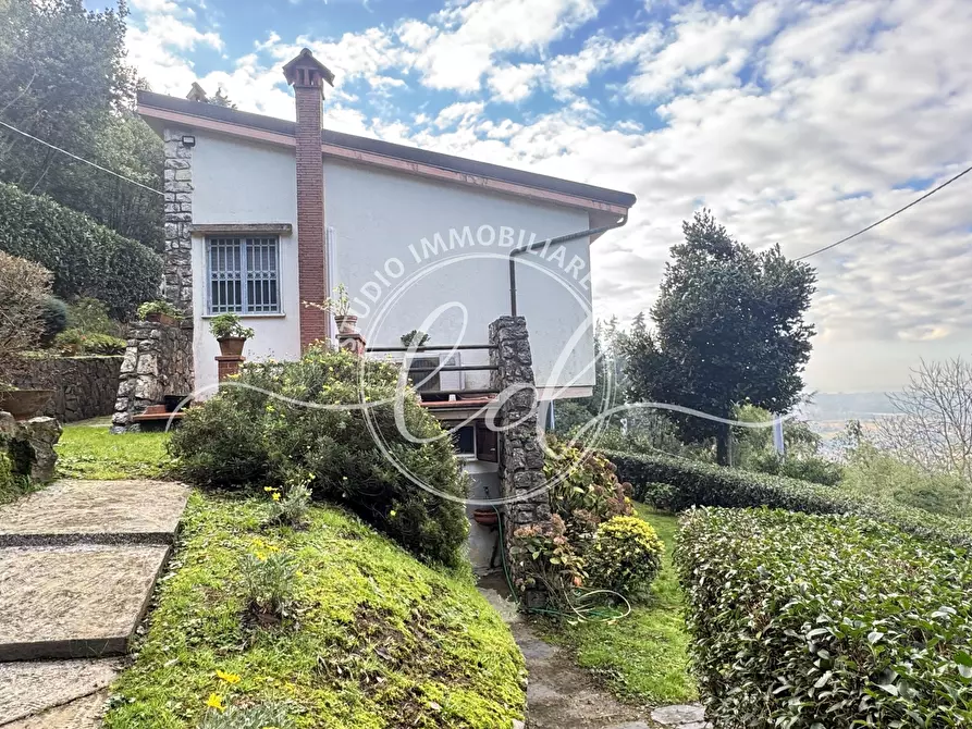 Immagine 122 di Casa indipendente in vendita  a Massarosa