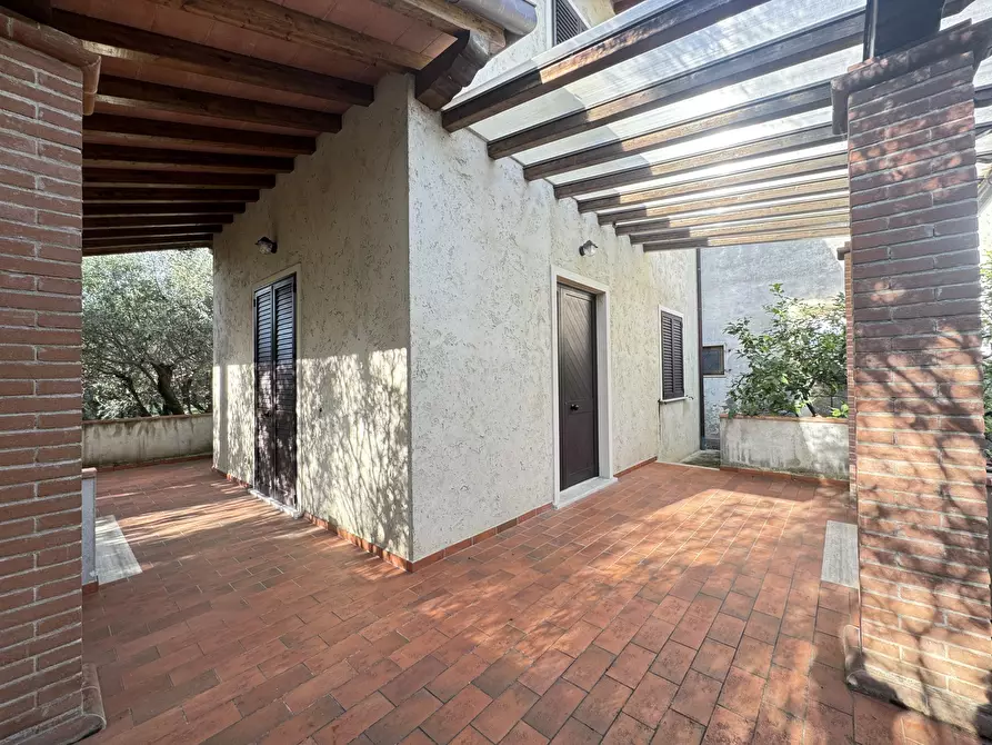 Immagine 3 di Casa indipendente in affitto  a Seravezza