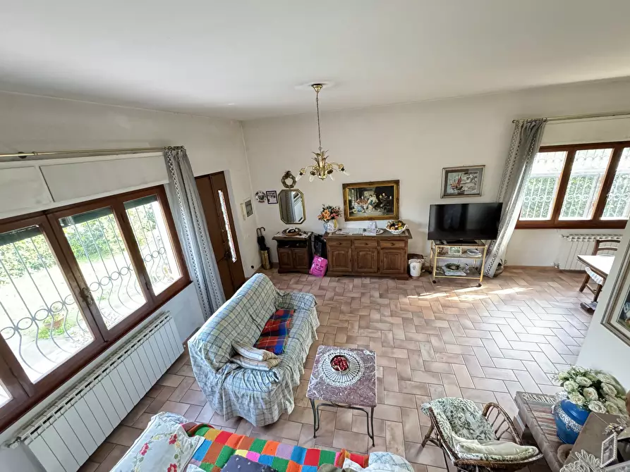 Immagine 34 di Casa indipendente in vendita  a Pietrasanta