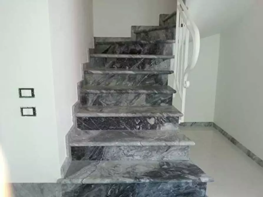 Immagine 11 di Villa in vendita  a Pietrasanta