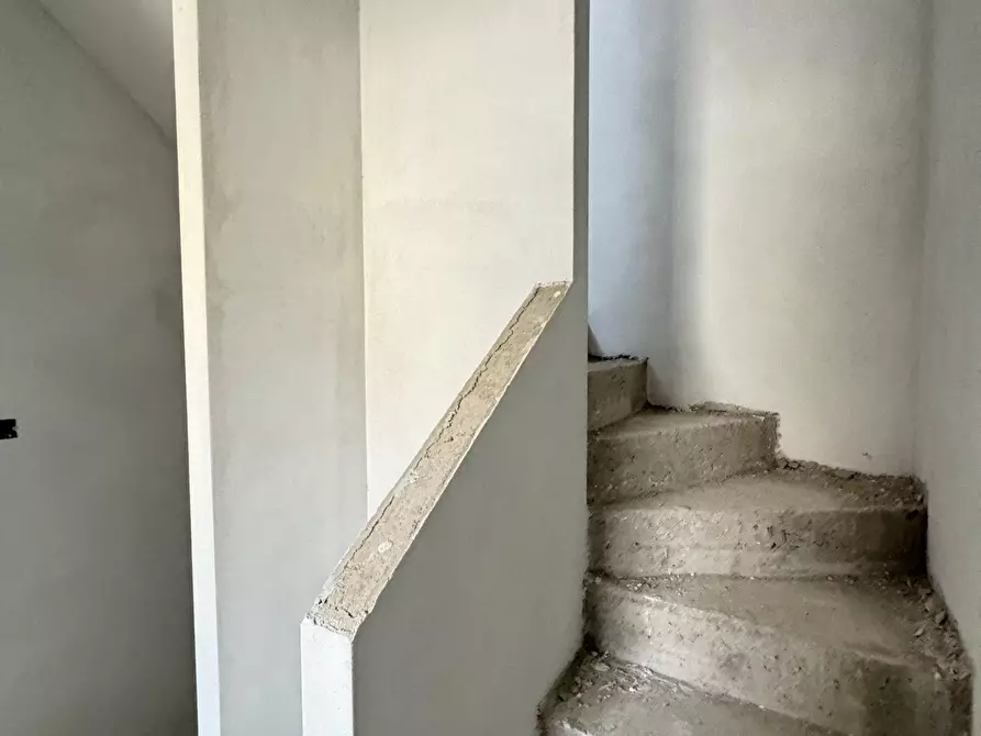 Immagine 42 di Porzione di casa in vendita  a Seravezza