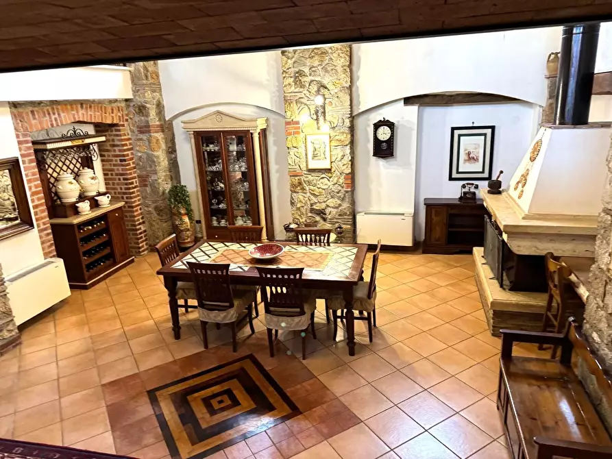 Immagine 13 di Casa indipendente in vendita  a Frosinone