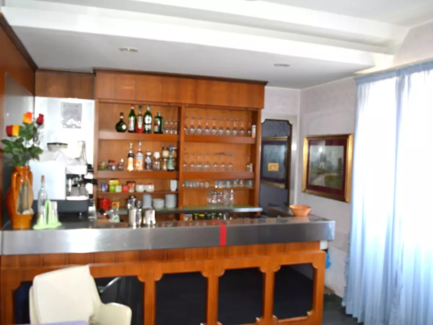 Immagine 14 di Locale commerciale in vendita  in Via Vallicelle a Fiuggi
