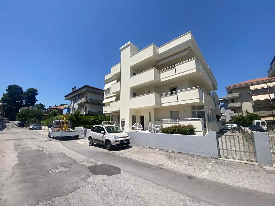 Immagine 17 di Quadrilocale in vendita  in Via Gorizia 40 a Alba Adriatica