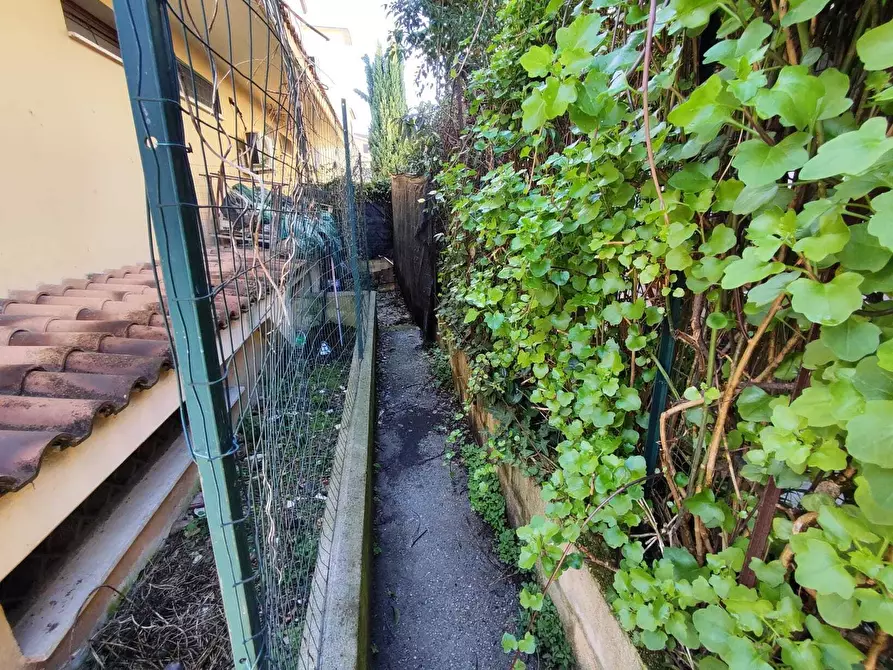 Immagine 9 di Trilocale in vendita  in Via Daniele Manin 3 a Guidonia Montecelio