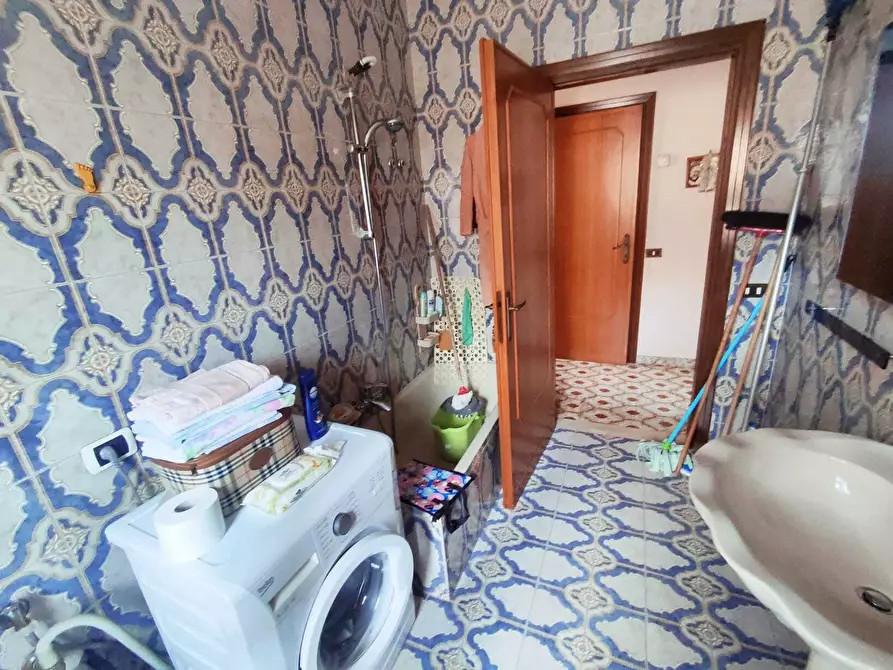 Immagine 21 di Trilocale in vendita  in Via Luigi Settembrini 6 a Guidonia Montecelio