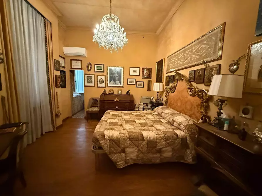 Immagine 39 di Pentalocale in vendita  in Via Salaria 126 a Roma