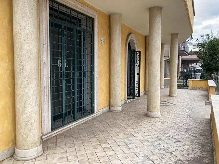 Immagine 13 di Locale commerciale in affitto  in Via Giuseppe Garibaldi 125 A a Guidonia Montecelio