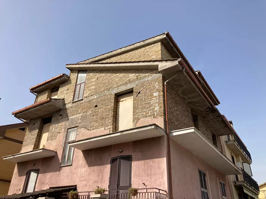 Immagine 13 di Quadrilocale in vendita  in Via de Pretis 28 a Guidonia Montecelio