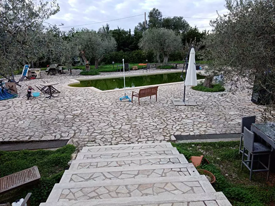 Immagine 2 di Villa in vendita  a Alghero