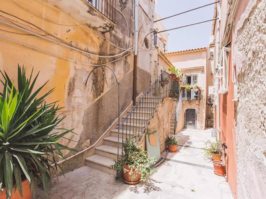 Immagine 6 di Quadrilocale in vendita  in Via Resalibera 41 a Siracusa