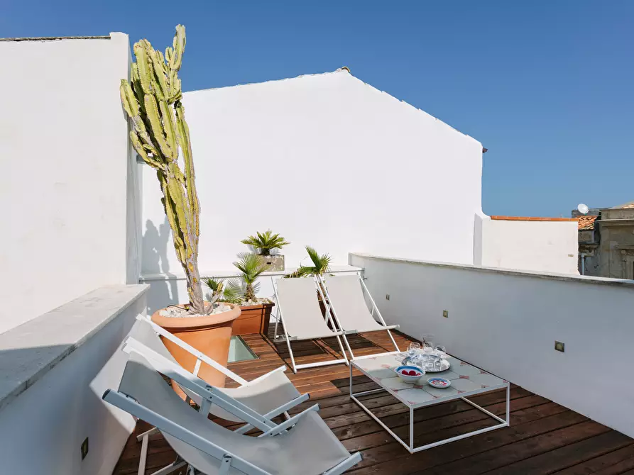 Immagine 16 di Appartamento in vendita  in VIA VITTORIO VENETO 167 a Siracusa