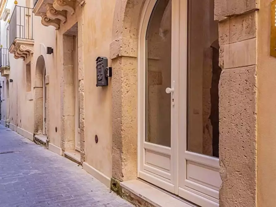 Immagine 3 di Appartamento in vendita  in VICOLO DELL'OLIVO a Siracusa