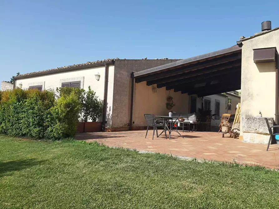Immagine 7 di Rustico / casale in vendita  a Noto
