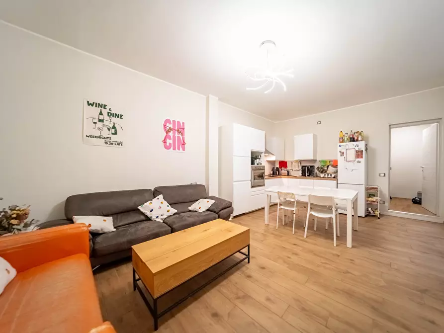 Immagine 3 di Pentalocale in vendita  in borgo basini 3 a Parma