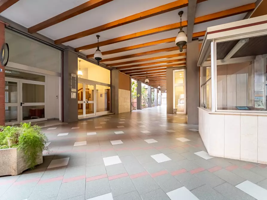 Immagine 3 di Pentalocale in vendita  in Viale Mentana 92 a Parma